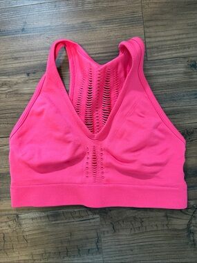 Victoria Secret Sport Seamless V-Neck Sports Bralette in Hot Pink size small